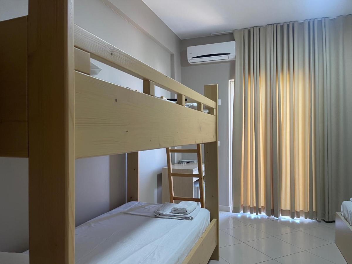 Season Inn Dhermi Exterior photo