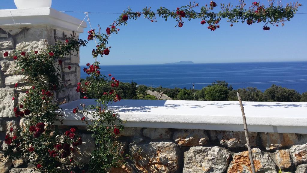 Season Inn Dhermi Exterior photo