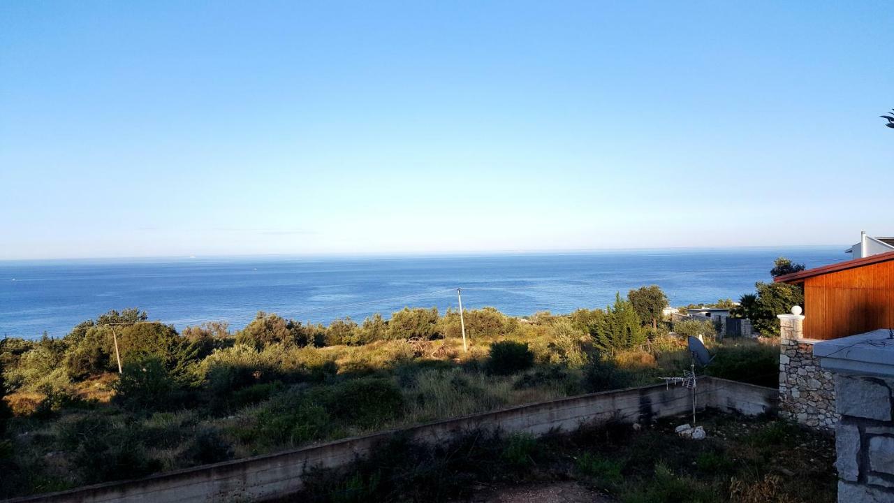 Season Inn Dhermi Exterior photo