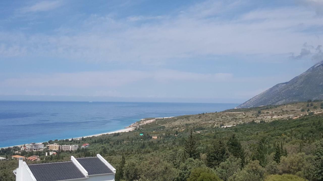 Season Inn Dhermi Exterior photo